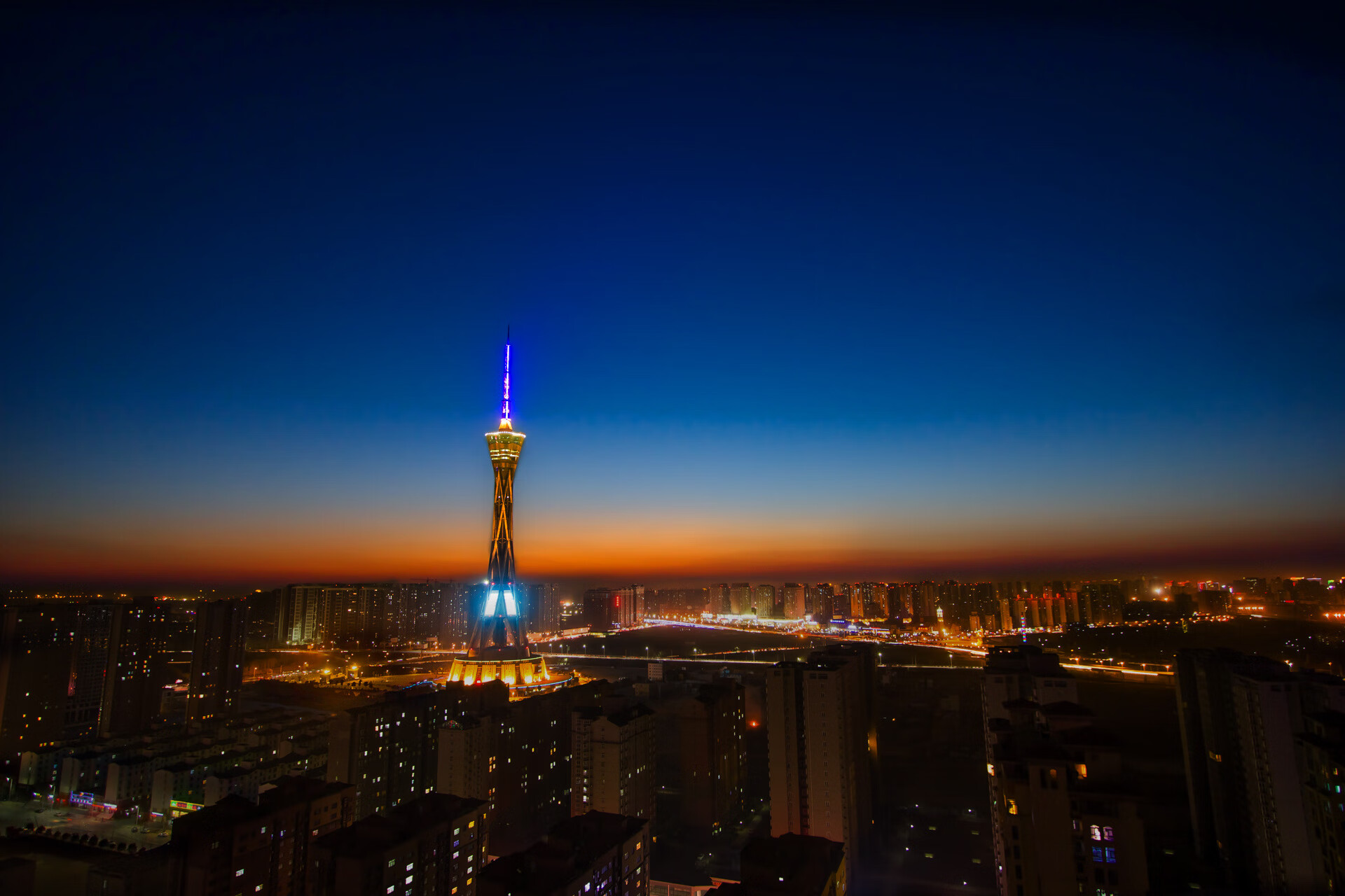 阿尔及利亚在阿拉伯国家锦标赛中大胜卡塔尔 92‑66